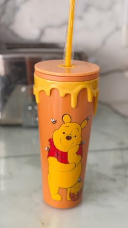 Cute Winnie the Pooh cup with straw
