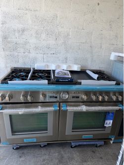 Thermador 60” gas range