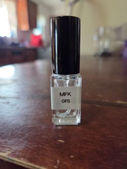 Maison Francis Kurkdjian Gentle Fluidity Silver – 1.5ml Decant