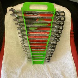 brand new snap on ratchet wrench set metric 