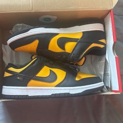 Nike Dunk University Gold