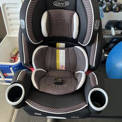 Graco 4Ever DLX 4-in-1 Convertible Car Seat 