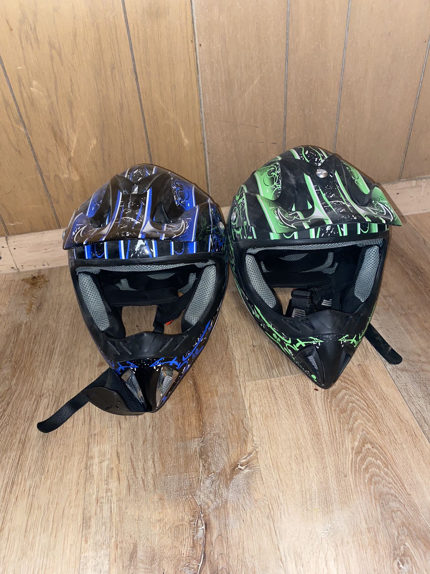Dirt bike Helmets 