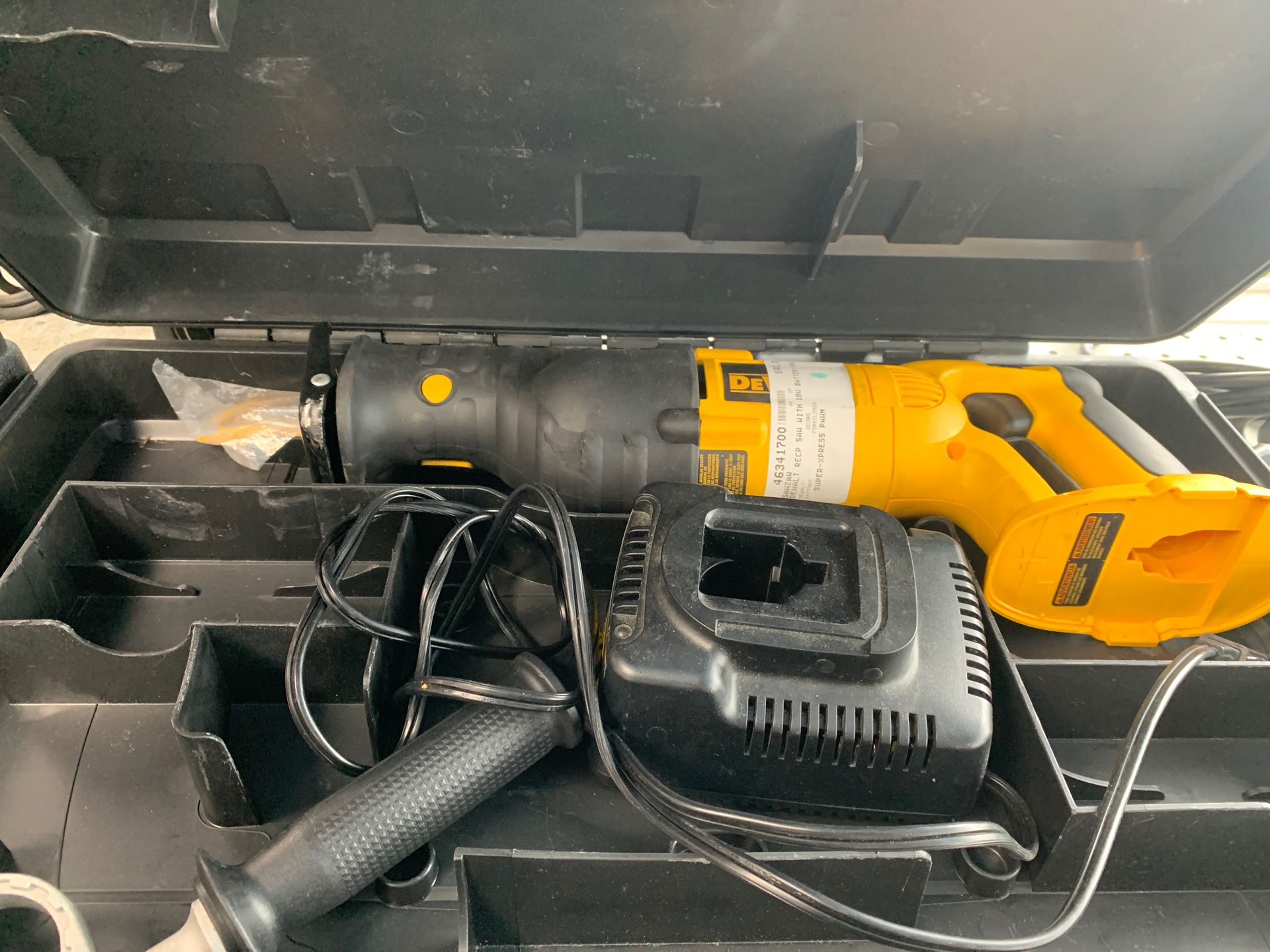 Dewalt sale dc385 price