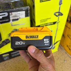 DEWALT 20V MAX Premium Lithium-Ion 5.0Ah Battery Pack
