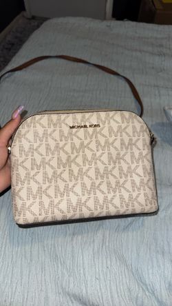 Michael Kors Crossbody Purse