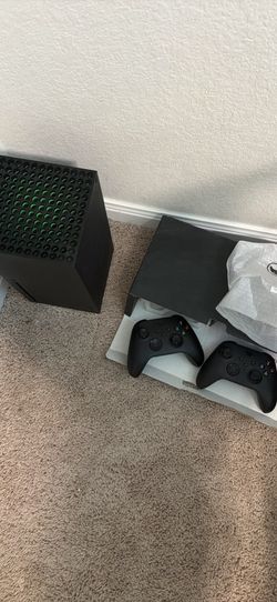 Xbox series x with brand new controller