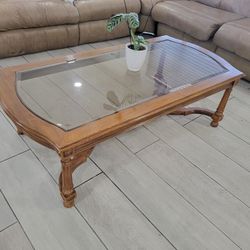 Traditional Vintage  Coffee Beveled Glass Insert Table 

