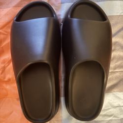 Adidas Black Yeezy Slides (Size 12)
