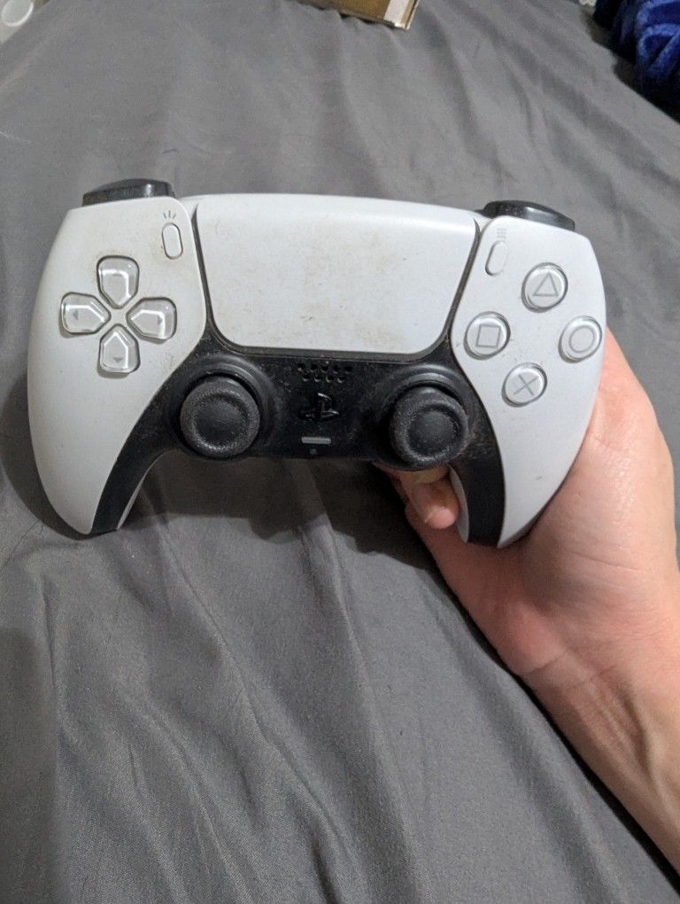 Sony PS5 Controller Have 2 ( Please Read Description)