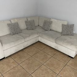 Sectional Sofa 