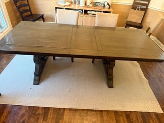 Dining room table