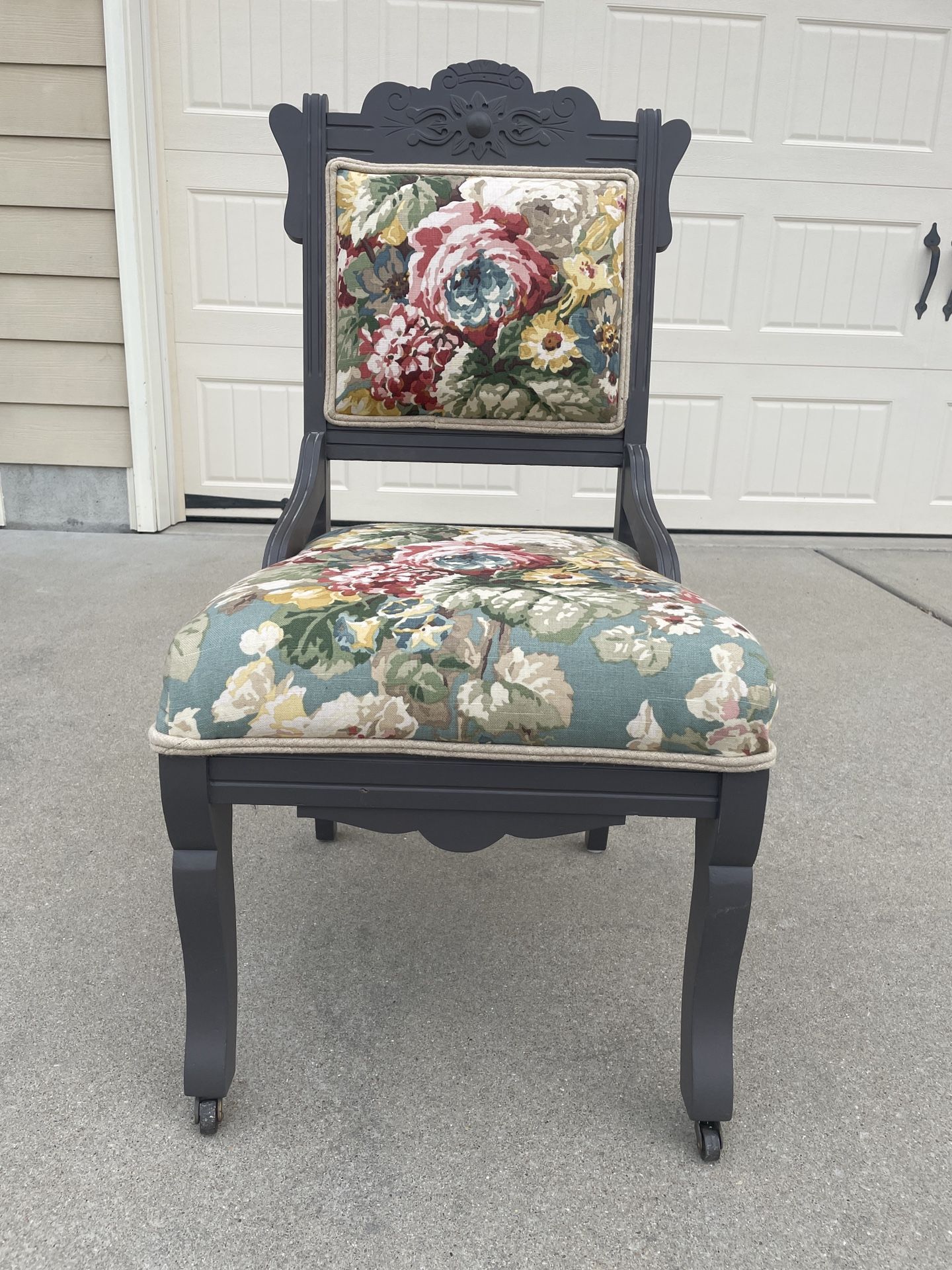 Gothic Romance Victorian Antique chair