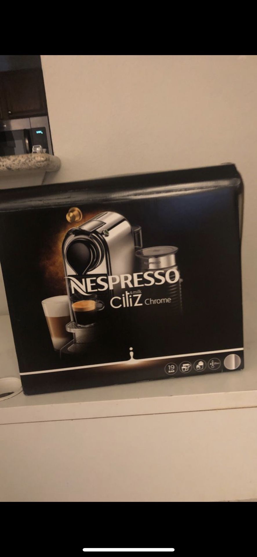 Coffee machine Citiz and milk chrome with