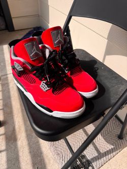 Air Jordan 4 Retro Toro Bravo Sneakers