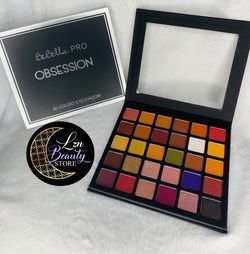Fall colors eyeshadow pallet/ paletas de maquillaje colores de invierno