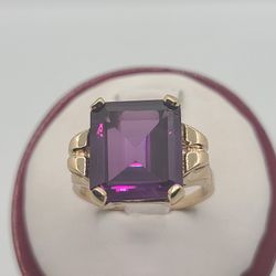 14k Gold Amethyst Ring