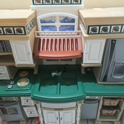 Toy Kitchen 