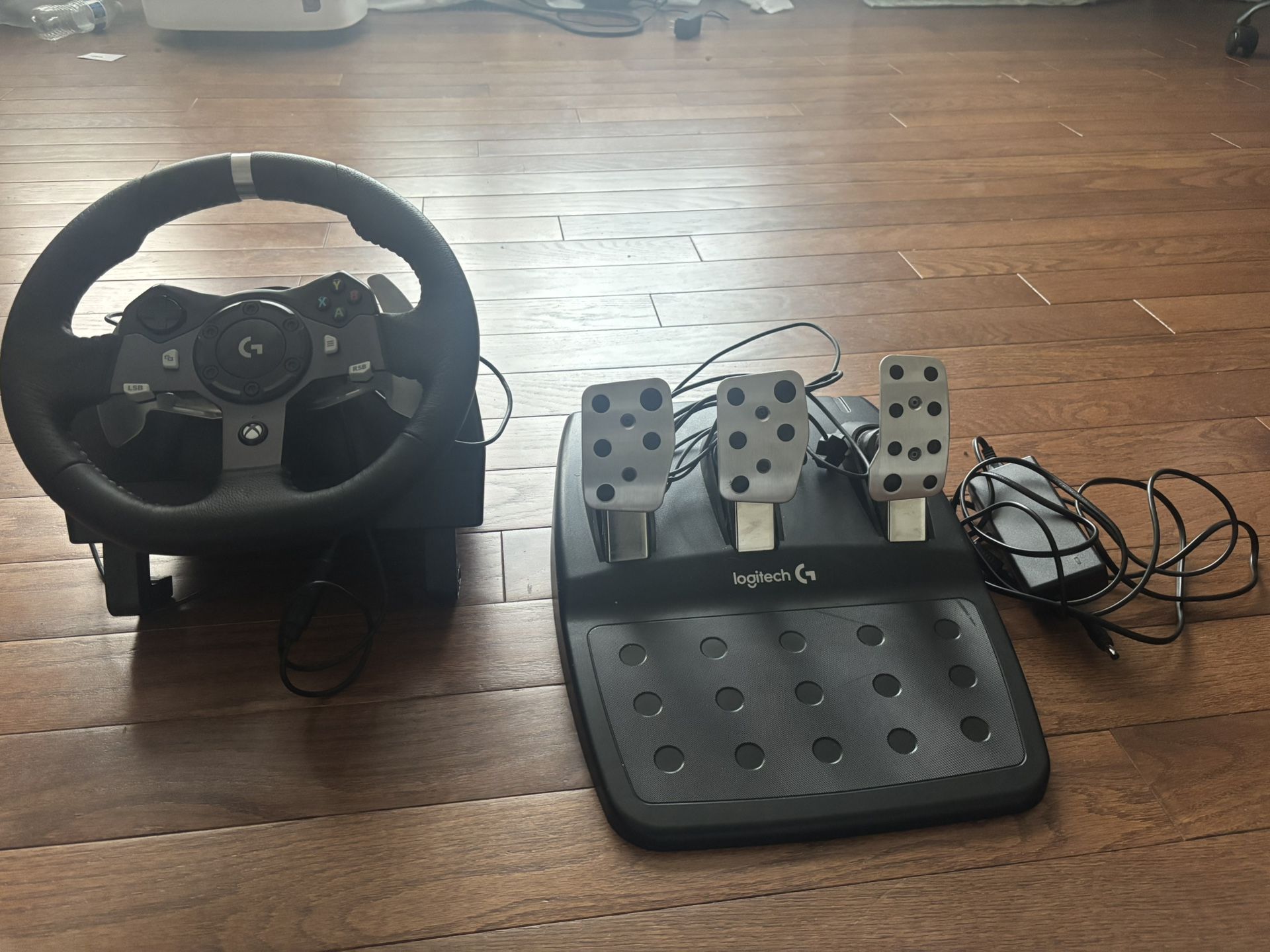Logitech G920 Wheel And Pedals