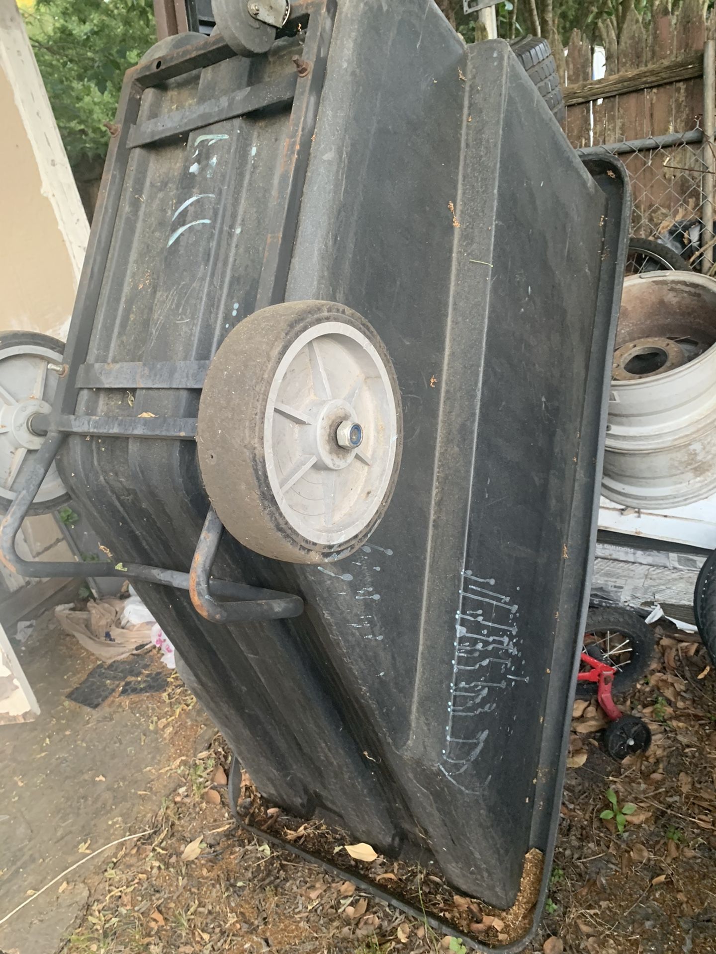 Gandolas/Gondolas Trash bins 2 left for Sale in Dallas, TX OfferUp