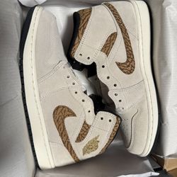 Jordan 1 Mid SE Brown Elephant