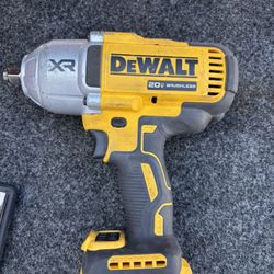 DEWALT 1/2 Impact Wrench 