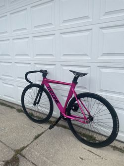 Throne Fixed Gear Track Bike Pink