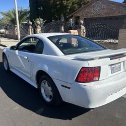 2001 Ford Mustang