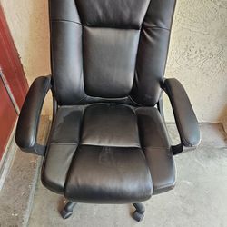 Office CHAIRS near MINT