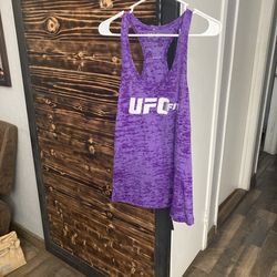 Woman’s Tank Top Size Medium
