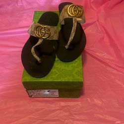 Great Woman Slide Size 41! $200