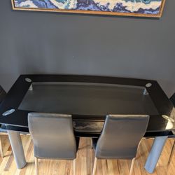 Dining Table With 4 Chairs 