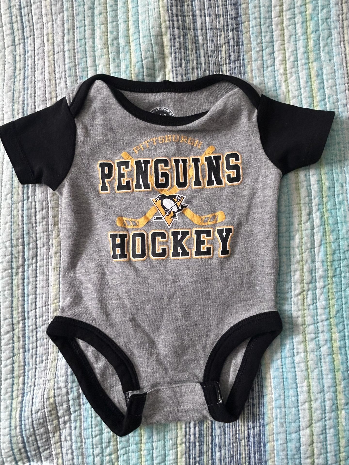 Pittsburgh Penguins Hockey Creeper 0-3 Months NHL Baby Onsie