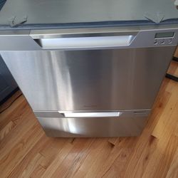 Like New! Fisher & Paykel Double Drawer Dishwasher