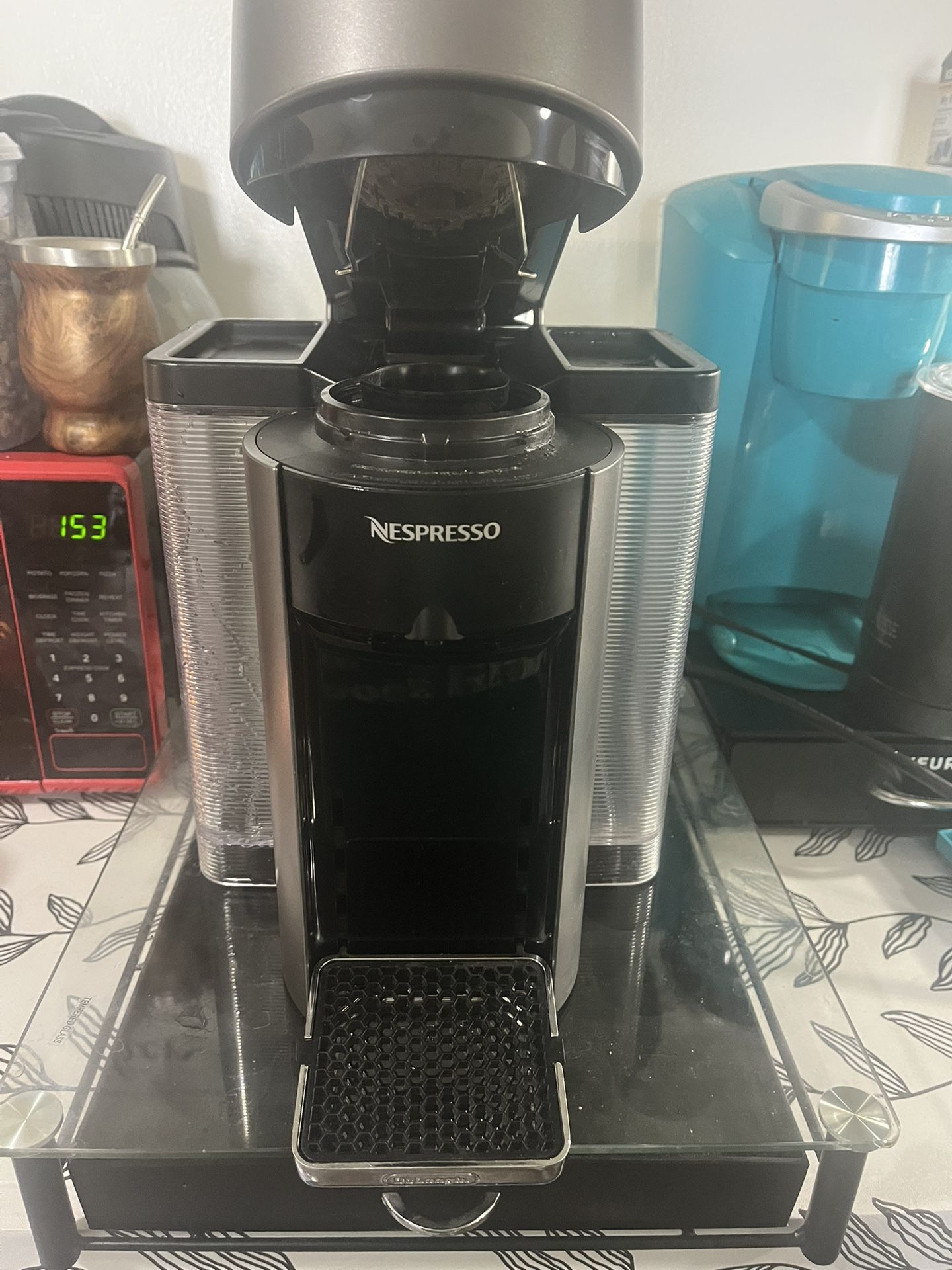 Nespresso Vertuo Machine And Glass Pod Holder 