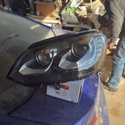 Volkswagen Golf Left Headlight 