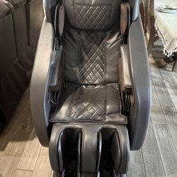 Massage Chair WILLING TO TRADE!