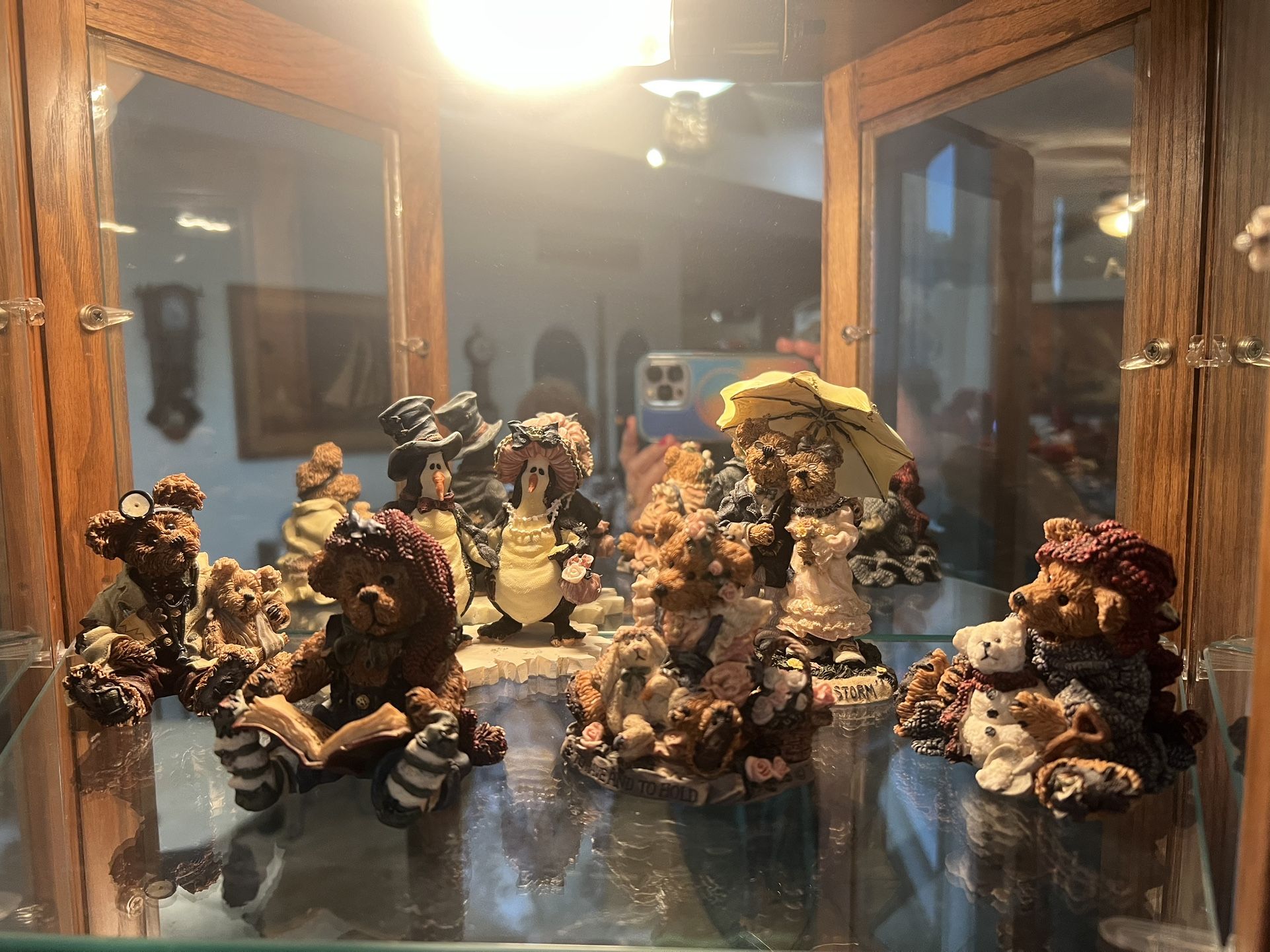 26 Collectible Boyde Bears & Friends