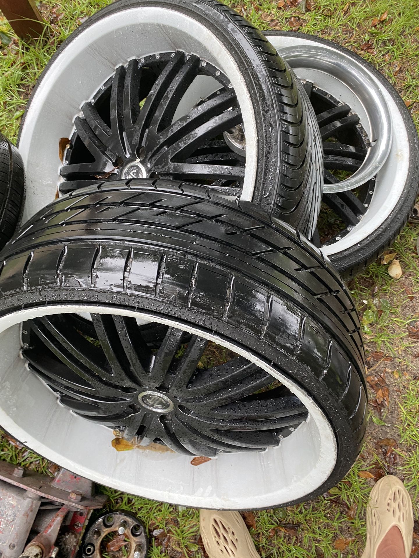 5x114 Fits Plenty 24 Inch Wheels Need 2 Tires