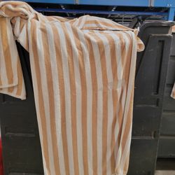 X-Large Pool Towel -Rags
