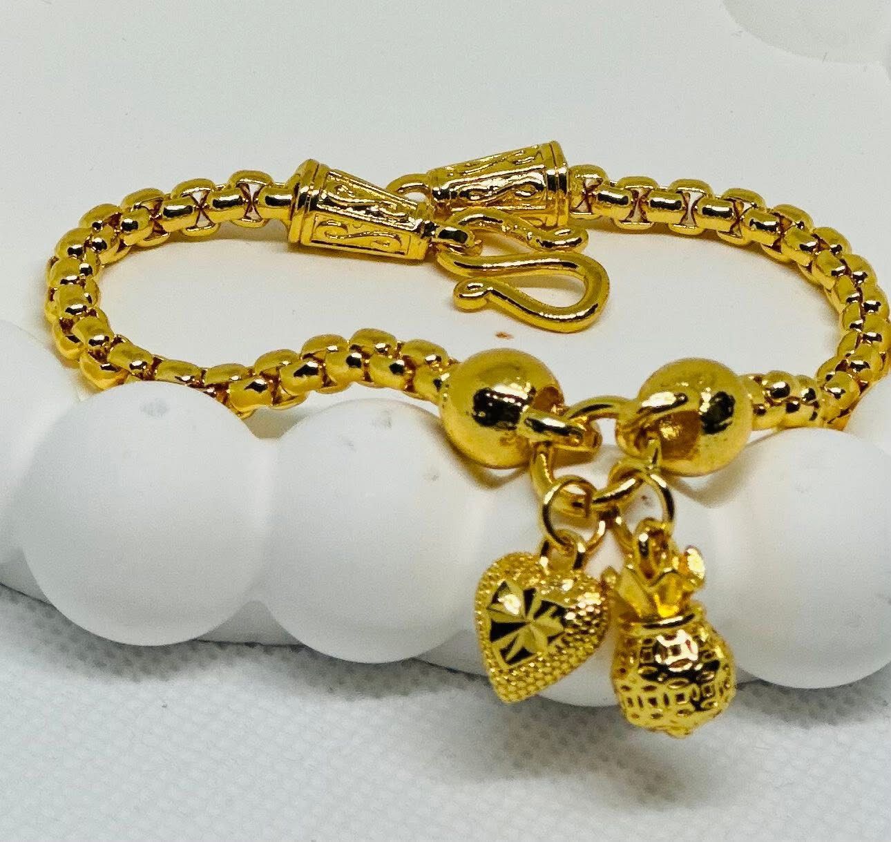 gold braclet chain