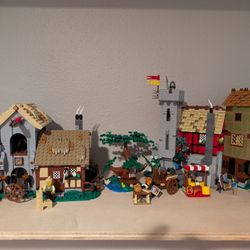 Lego Compatible Medieval Town Square