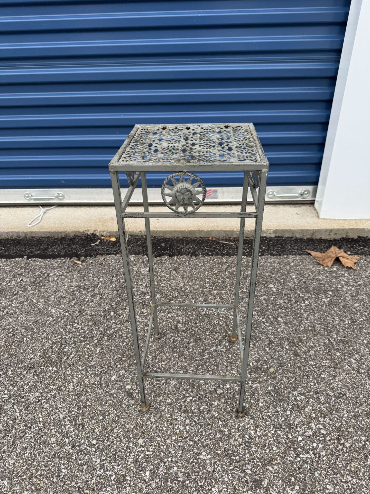 Metal Plant Stand 9 1/4” wide 9 1/4” deep 23 3/4” tall