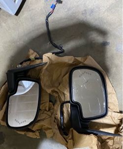 OEM 2003–2006 Chevy Silverado Side Mirrors with Turn Signals