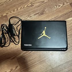 Toshiba Windows 7 Intel Core i3 Dc19v Laptop