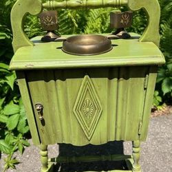 Collectors Humidor, Copper Lined, Brand Is Ideal Smoker