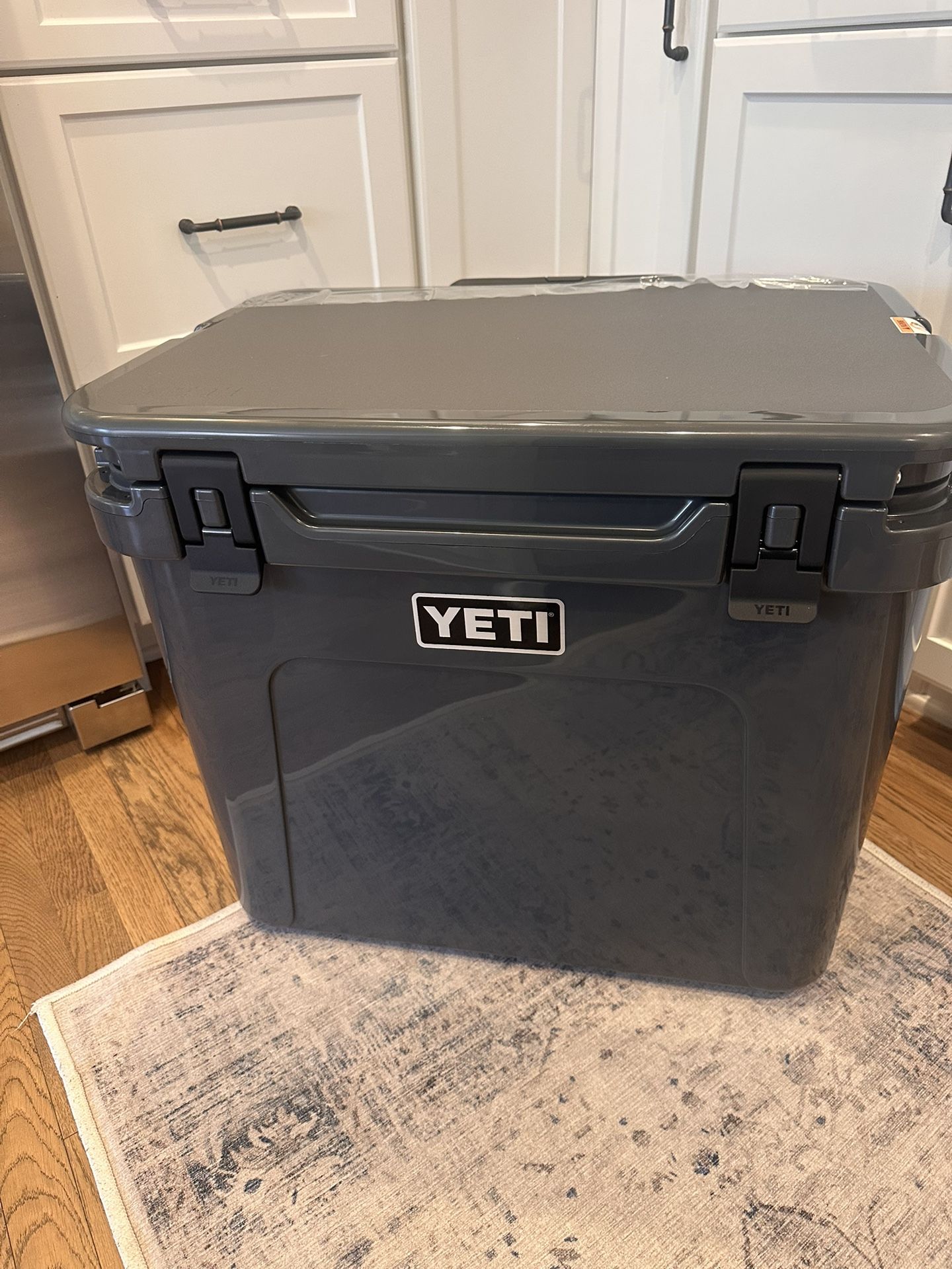 Yeti Roadie 60 Cooler With Wheels