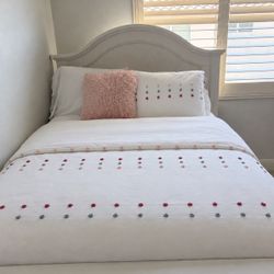 Bed And Drawers Set And Wall Frame 