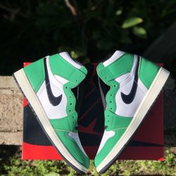 Air Jordan 1 Retro High Lucky Green (READ DESCRIPTION BEFORE ASKING)