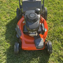 Husqvarna HU700F 22-in Gas Self-propelled with 160-cc honda motor. Excellent condition. Must see!